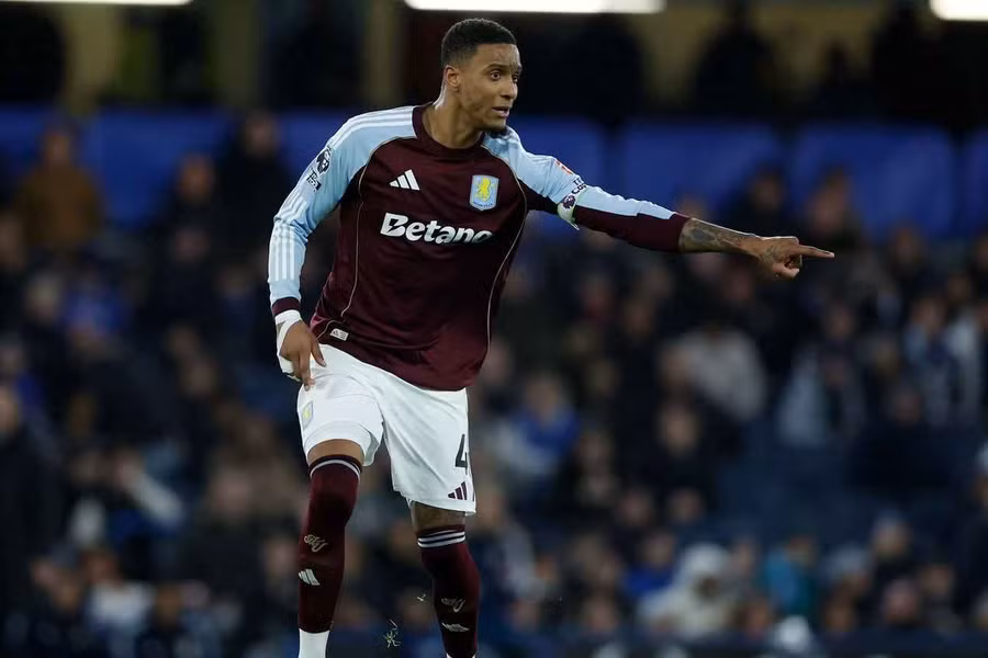 e056f360 f211 4541 b87e af9abe53c135 1 AfricaSoccercom e056f360 f211 4541 b87e af9abe53c135 1 Its always special creating history English Congolese defender Ezri Konsa on Aston Villas historic EPL run AfricaSoccercom