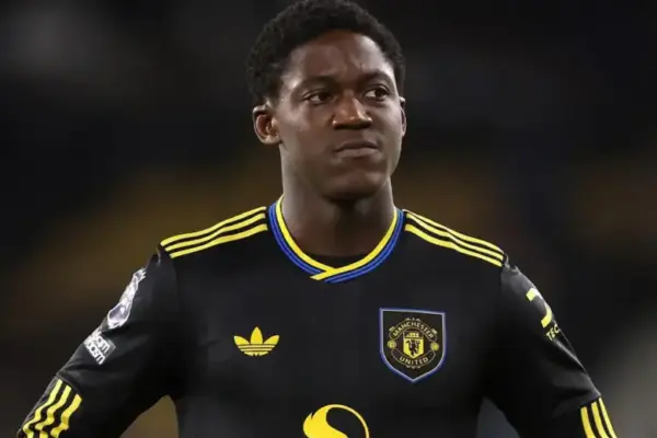 English-Ghanaian midfielder Kobbie Mainoo interest tests Real Madrid’s resolve and Manchester United’s stance