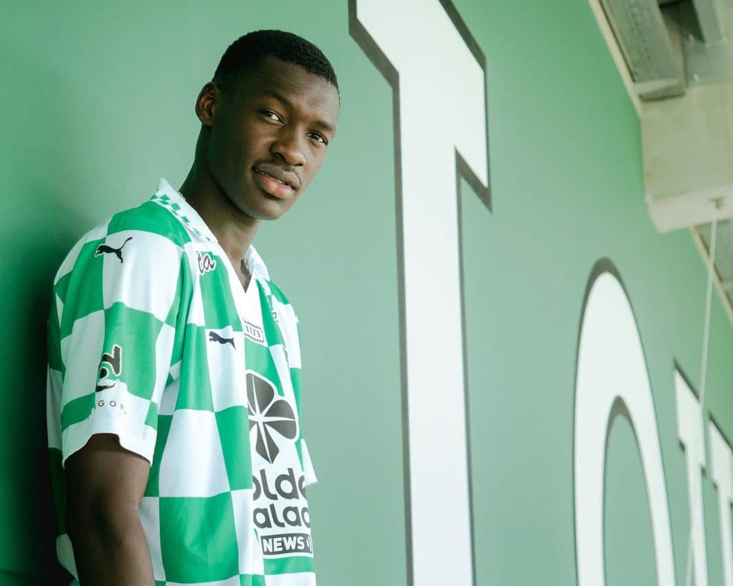 Senegalese striker Pape Moussa Fall to remain at La Louvière despite Metz interest AfricaSoccercom Senegalese striker Pape Moussa Fall to remain at La Louvière despite Metz interest Senegalese striker Pape Moussa Fall to remain at La Louvière despite Metz interest Senegalese striker Pape Moussa Fall to remain at La Louvière despite Metz interest AfricaSoccercom