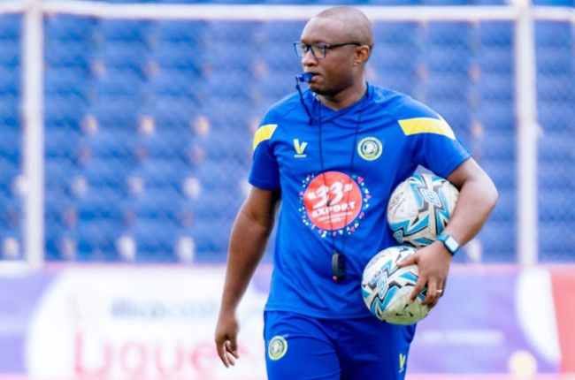 6c164078 37e0 4a2e ac19 9fe6fd9ce528 AfricaSoccercom 6c164078 37e0 4a2e ac19 9fe6fd9ce528 CAF Champions League We outmanoeuvred MC Alger tactically FC Saint Eloi Lupopo head coach Guy Bukasa AfricaSoccercom