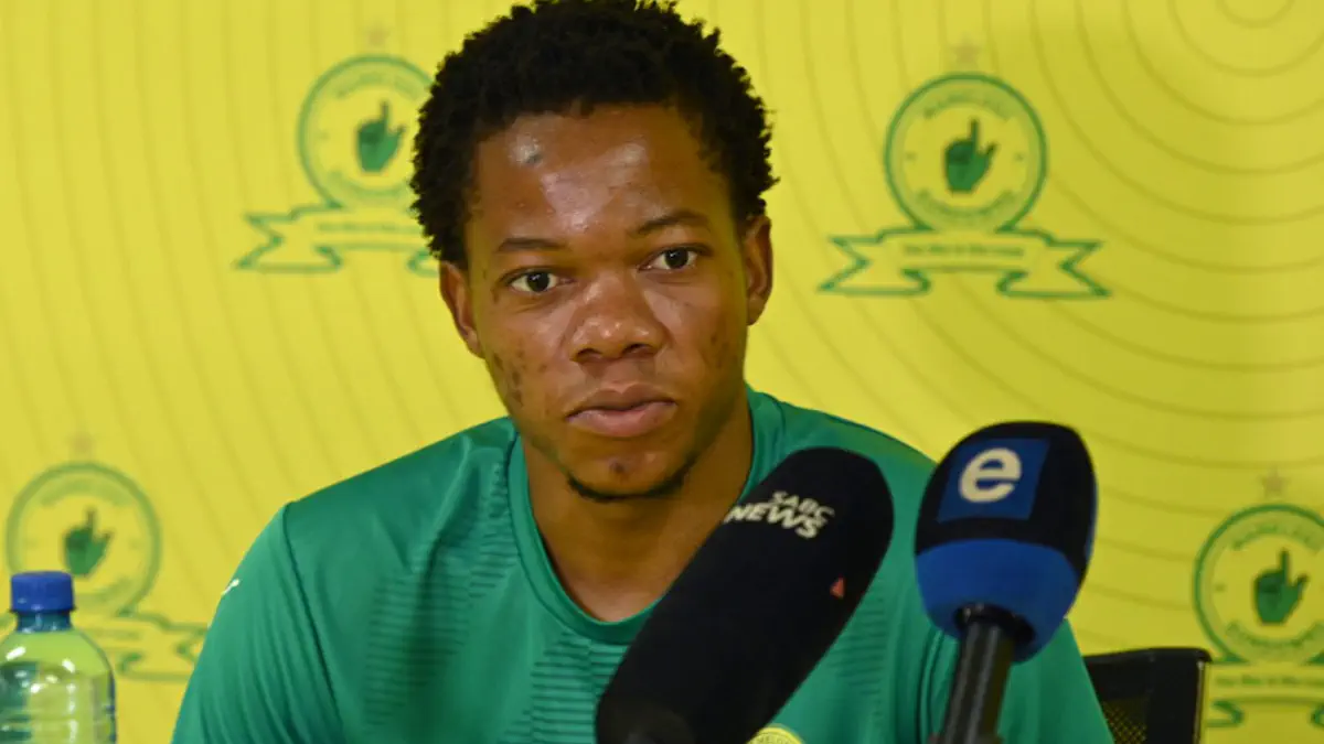 9c27be9e6249708c16147bb4305ad78293e9690ae6b78cc189747cd35425b3e4 1200 675 AfricaSoccercom 9c27be9e6249708c16147bb4305ad78293e9690ae6b78cc189747cd35425b3e4 1200 675 Mamelodi Sundowns midfielder Sphelele Mkhulise pens new deal at club AfricaSoccercom