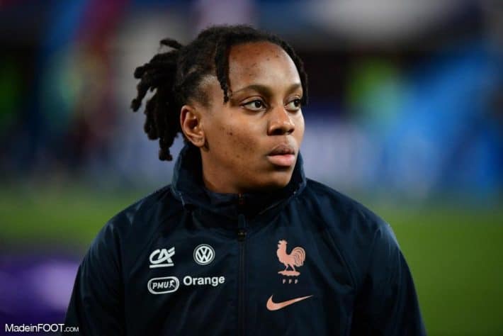  Emelyne Laurent 710x474   France Emelyne Laurent on the victory against China   AfricaSoccercom