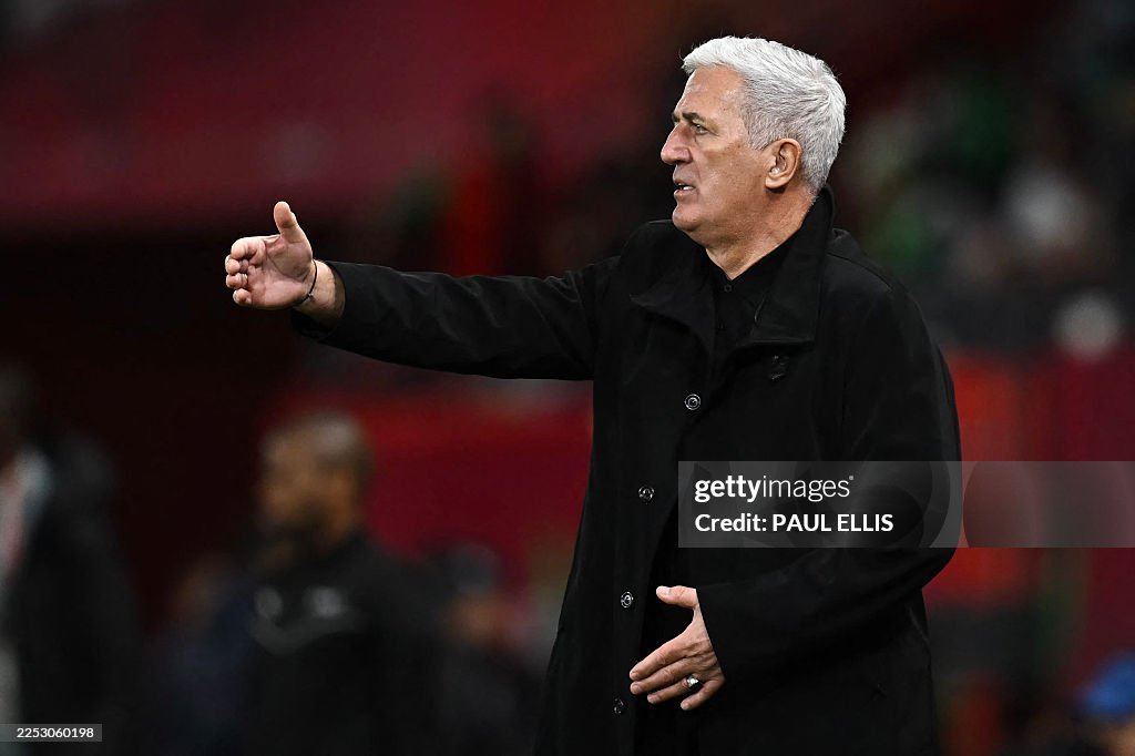 Vladimir Petkovic AfricaSoccercom Vladimir Petkovic AFCON 2025 Algeria coach Vladimir Petkovic explodes in anger over media pursuit of daughter AfricaSoccercom