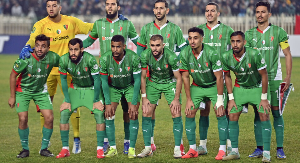  Algerian Ligue 1 MC Alger forced to settle for draw after stormy night in Tizi Ouzou  Algerian Ligue 1 MC Alger forced to settle for draw after stormy night in Tizi Ouzou    Algerian Ligue 1 MC Alger forced to settle for draw after stormy night in Tizi Ouzou   AfricaSoccercom