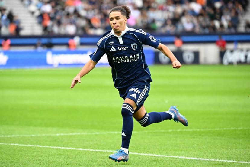 d4863 AfricaSoccercom d4863 Algerian Ilan Kebbals late penalty earns Paris FC dramatic draw with Marseille AfricaSoccercom