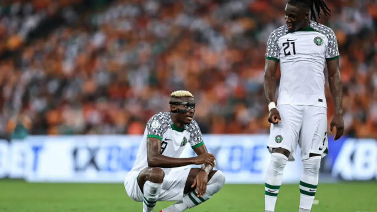 f03369c7254112e19a5d8332b6b1f863d36f2a76414de5c3f2930ff4904abab4 1200 675 AfricaSoccercom f03369c7254112e19a5d8332b6b1f863d36f2a76414de5c3f2930ff4904abab4 1200 675 Nigeria star Victor Osimhen hails Calvin Bassey as African best defender AfricaSoccercom