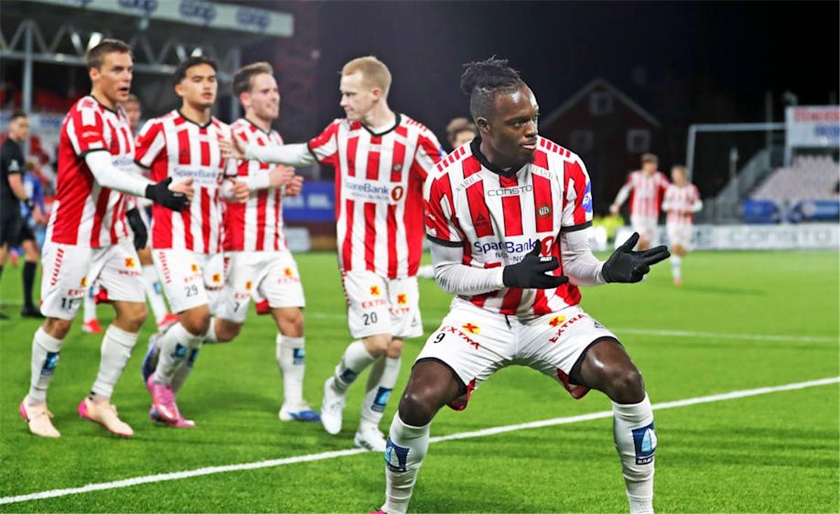  large   Former Angola coach Pedro Goncalves reveals behind the scenes talks with striker Ieltsin Camões over call up   AfricaSoccercom