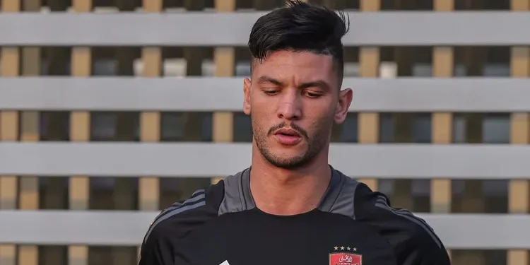 أشرف داري 1728931201 0 750x375 1 AfricaSoccercom أشرف داري 1728931201 0 750x375 1 We demanded 5 million from Al Ahly before terminating contract Ashraf Daris father AfricaSoccercom