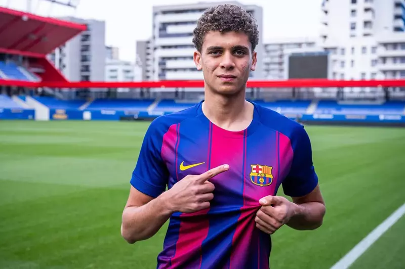  2026 02 01 fitxatgefcbatletic 013 easy resize com2026 2 1 16 38   Barcelona B coach Juliano Belletti hails the signing of Egyptian youngster Hamza Abdelkarim   AfricaSoccercom