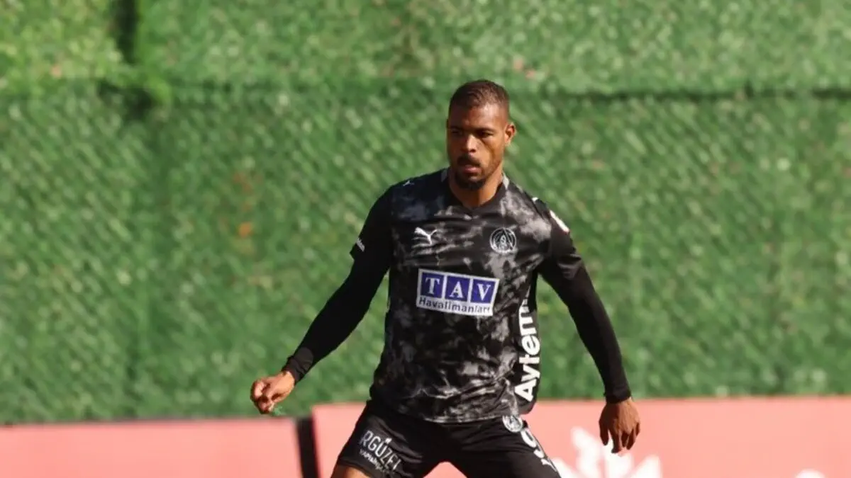  3189906496364c6ec8bd1639edef53695d953bcf3e1c6f5d9c1a175a405dc448 1200 675   Steve Mounié double powers Alanyaspor to Turkish Cup win   AfricaSoccercom