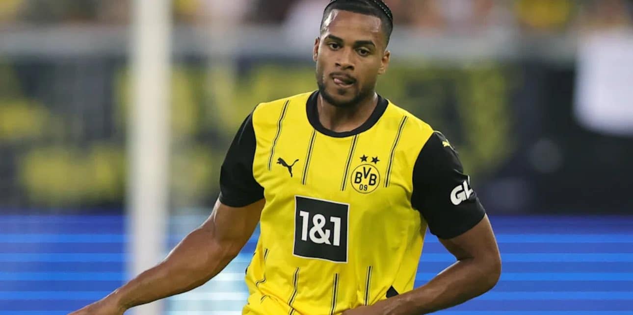  Almugera Kabar   Hamburger SV keep eyes on German Libyan defender Almugera Kabar after failed winter move   AfricaSoccercom