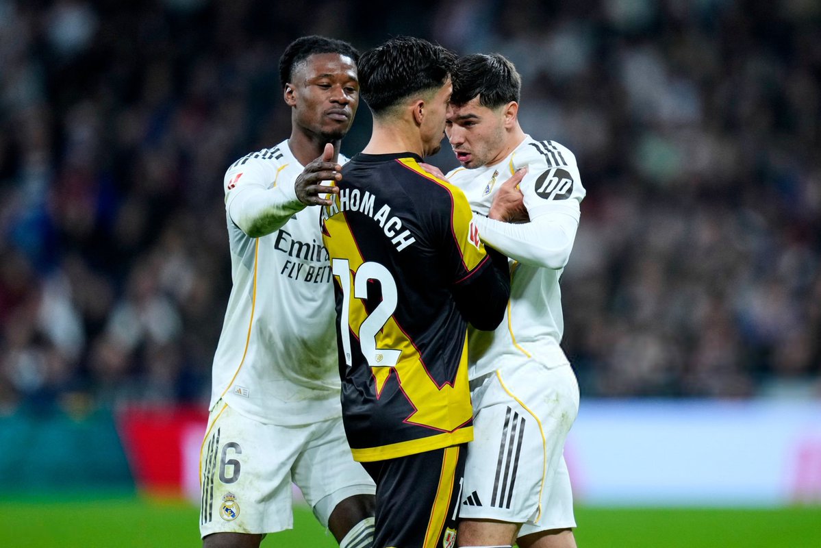 Brahim Diaz Elias Akhomach AfricaSoccercom Brahim Diaz Elias Akhomach Hakimi dismissal and Diaz Akhomach clash deepen concerns around Moroccos internationals AfricaSoccercom