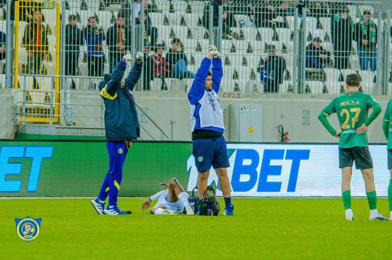  FC Saint Eloi Lupopo defender Jonathan Mokonzi e1770114899619   Saint Éloi Lupopo defender Jonathan Mokonz out for CAF Champions League clash after serious leg injury   AfricaSoccercom