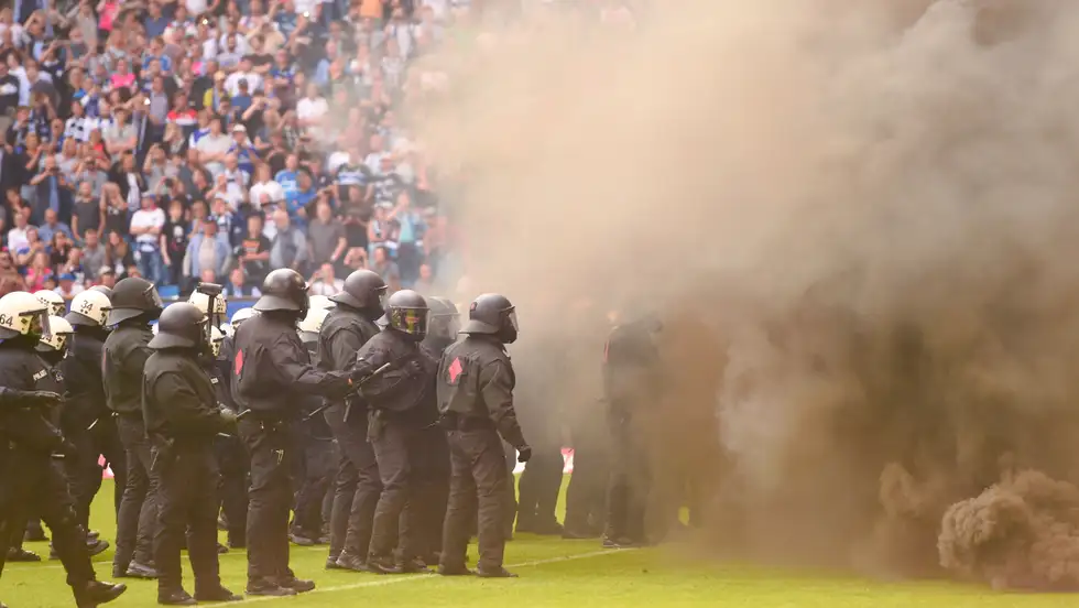 VIDEO: Watch how angry supporters stormed pitch during Anguinama Cup in Eswatini to assault referee