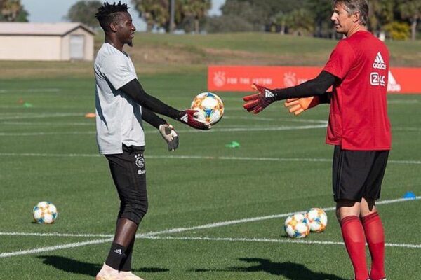Van der Sar reflects on Onana’s struggles at Manchester United