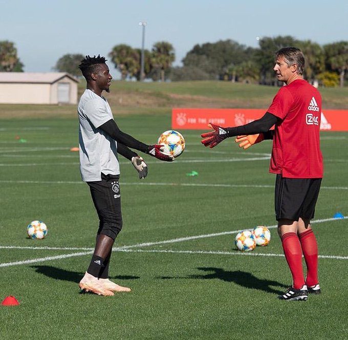 Van der Sar reflects on Onana’s struggles at Manchester United