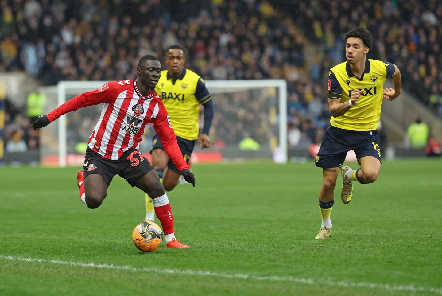  Jocelin Ta Bi   Ivorian Jocelin Ta Bi says I have plans for Sunderland shirt after debut against Oxford United   AfricaSoccercom