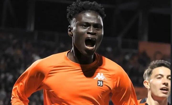  Joseph Layousse Samb Stade Levallois   Laval hit by Senegalese defender Joseph Samb injury after Maine derby setback   AfricaSoccercom