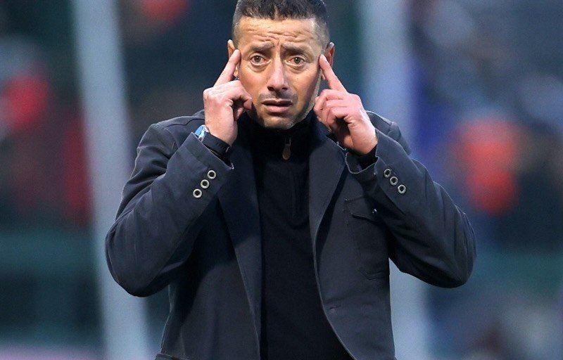  US3FGQVIQJEOZPXNP7PJM7VRVI   Botola Pro 1 Meknes Coach Aziz Dhenibi Hails Team Spirit After Narrow Victory Over Raja Casablanca   AfricaSoccercom