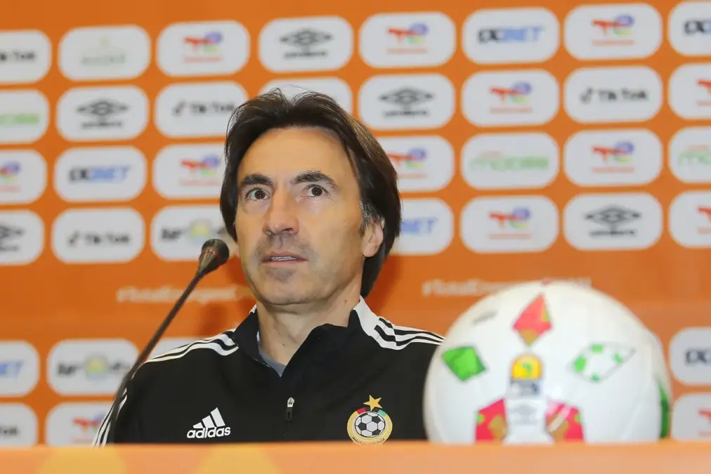 French coach Corentin Martins extends Madagascar Barea tenure