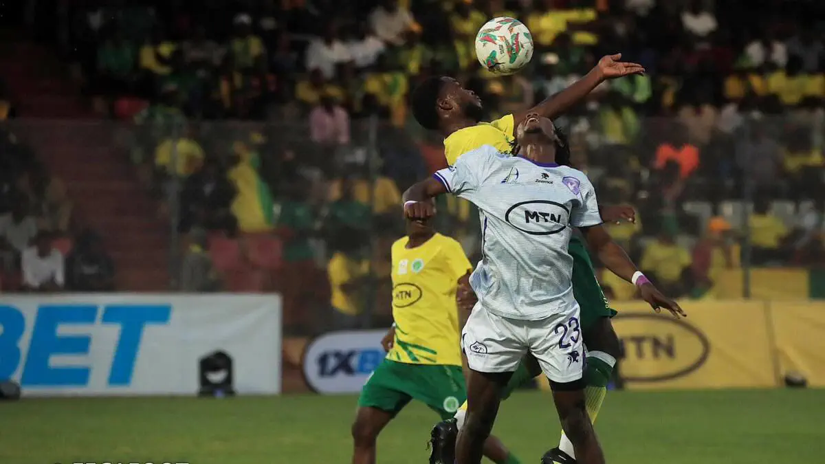 Colombe Sportive walks off in protest after controversial penalty against Panthère Sportive