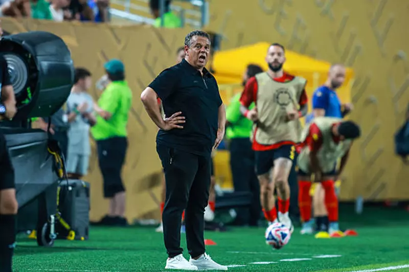  gettyimages 2222604994 612x6122026 2 9 0 46   Esperance sack head coach Maher Kanzari after CAF Champions League loss to Stade Malien   AfricaSoccercom