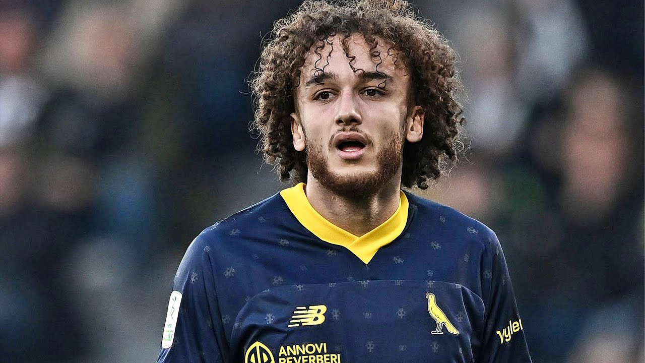 Yanis Massolin leaves door open to Algeria switch amid growing speculation