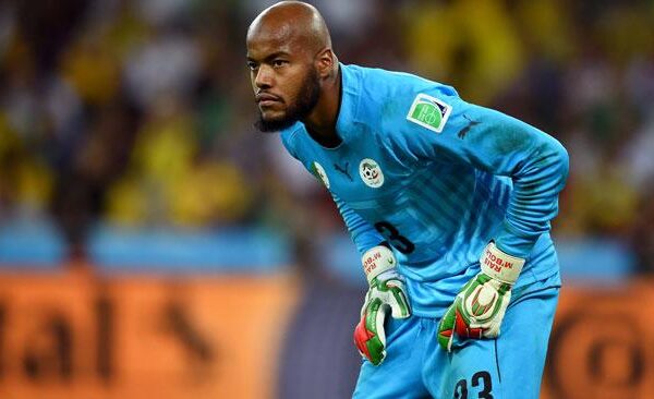 Veteran Algeria keeper Raïs M’Bolhi hangs up his gloves at 39
