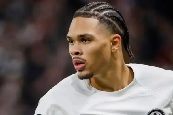 German-Nigerian defender Nnamdi Collins insists he is happy at Frankfurt amid transfer speculations