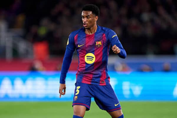 Barcelona weighing Alejandro Balde sale amid mounting interest