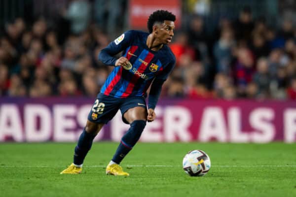 Alejandro Balde in action on field