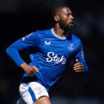 Beto inspired by electric atmosphere as Everton sweep Chelsea aside