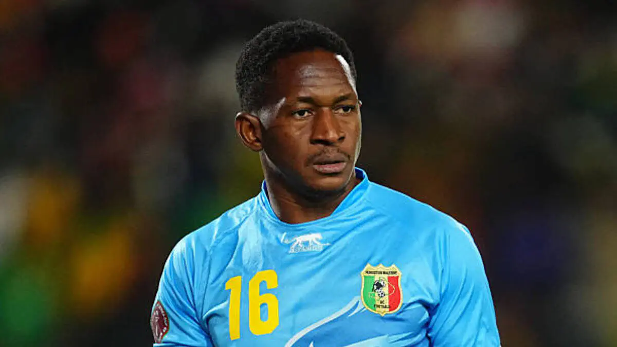 Mali goalkeeper Djigui Diarra fined and banned three matches for referee assault