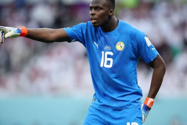 Édouard Mendy speaking to the media ahead of Senegal match