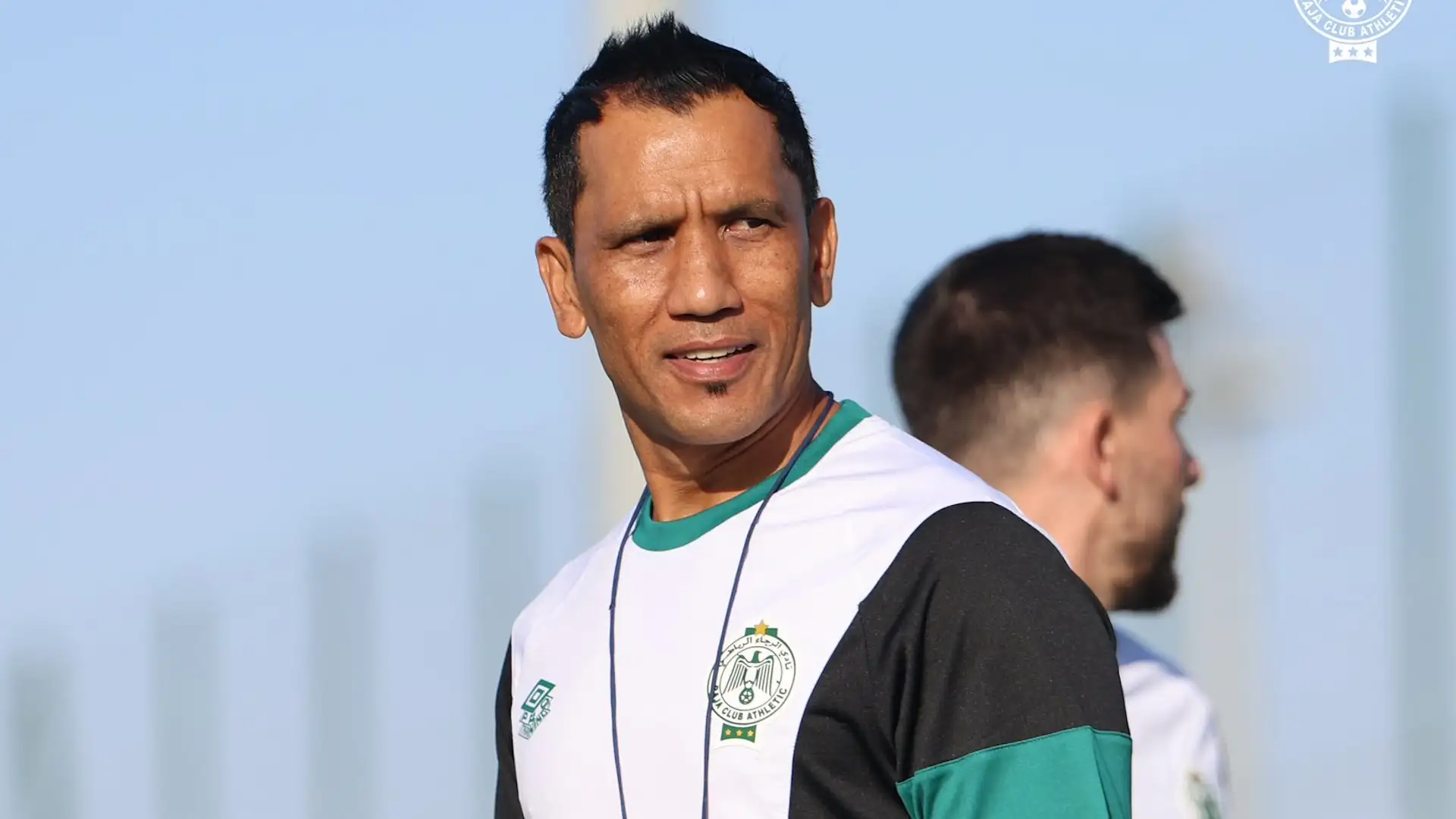 Botola Pro 1: Raja Casablanca coach Fadlu Davids praises players for victory against Hassania Agadir