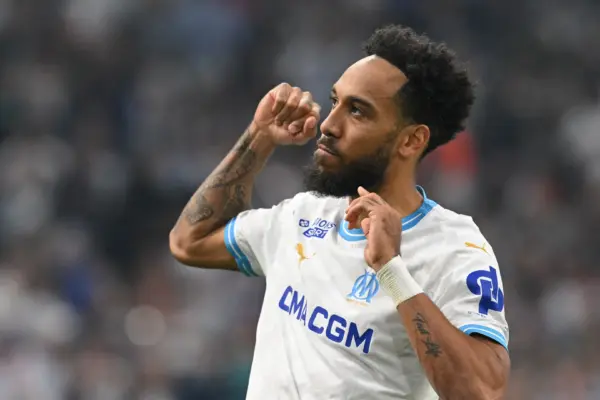 Pierre-Emerick Aubameyang’s dramatic brace seals stunning Marseille comeback against Lyon
