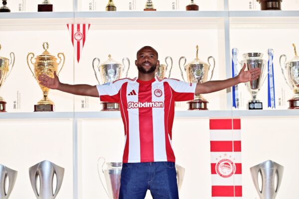 Moroccan striker Ayoub El Kaabi commits future to Olympiacos with contract extension