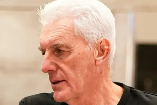 Hugo Broos to maintain line up for Panama rematch