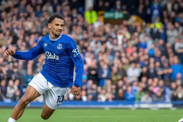 Manchester United eye Senegal winger Iliman Ndiaye