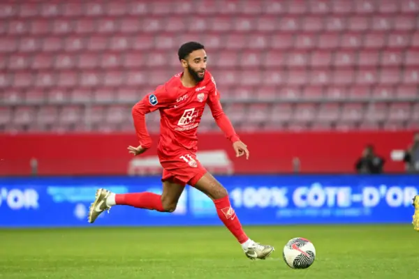  CAF Confederation Cup: Wydad Casablanca forward Walid Nassi questions referee decisions after OC Safi draw