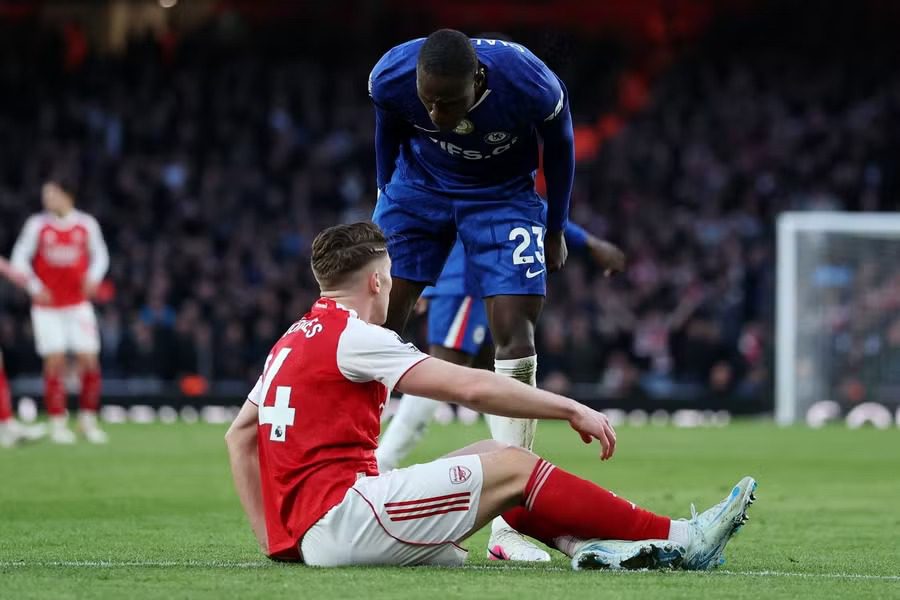 English-Sierra Leonean Trevor Chalobah calls for Chelsea self-reflection after costly Arsenal defeat