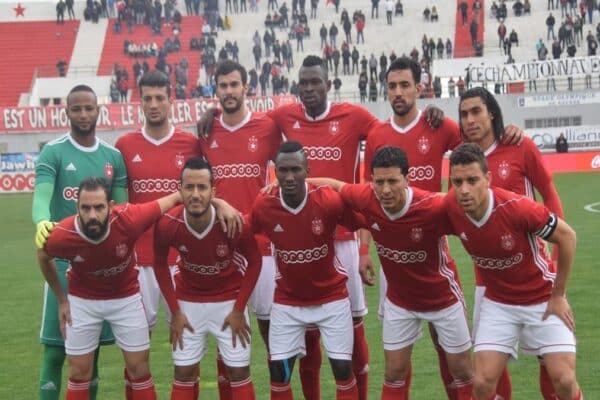 Match action between Etoile du Sahel and Al Nasr in a friendly game
