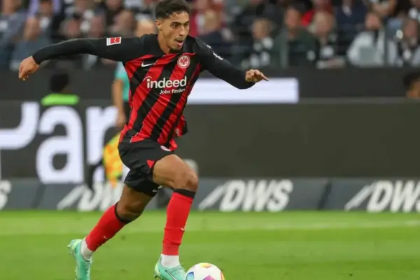 Fares Chaibi playing for Eintracht Frankfurt in Bundesliga