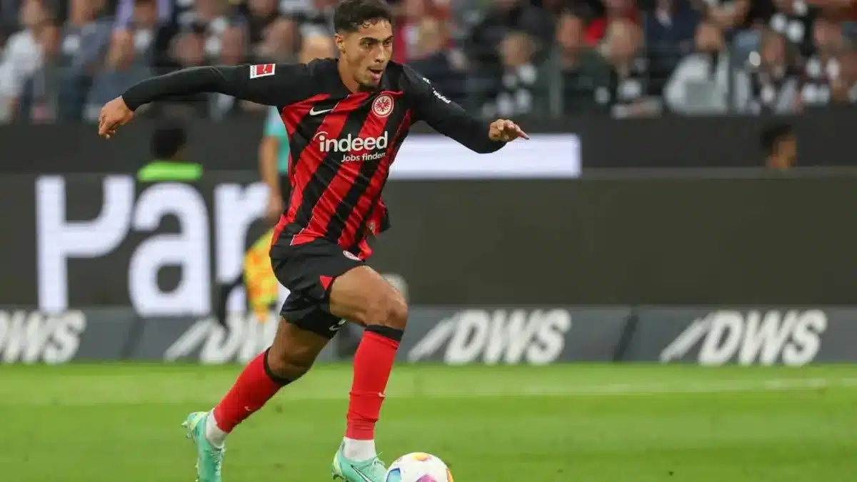 Fares Chaibi playing for Eintracht Frankfurt in Bundesliga