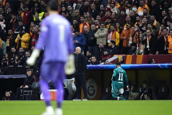 Liverpool Arne Slot defends Mohamed Salah after Champions League setback against Galatasaray