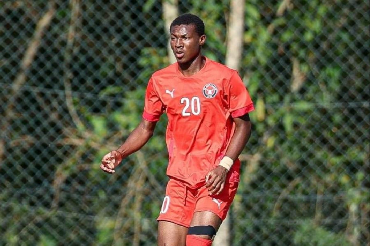 Adama Paul Junior Deme training with FC Midtjylland first team