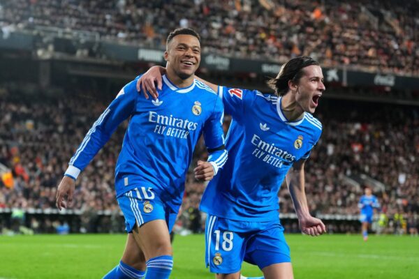 Franco-Cameroonian star Kylian Mbappé flies to Paris for knee treatment