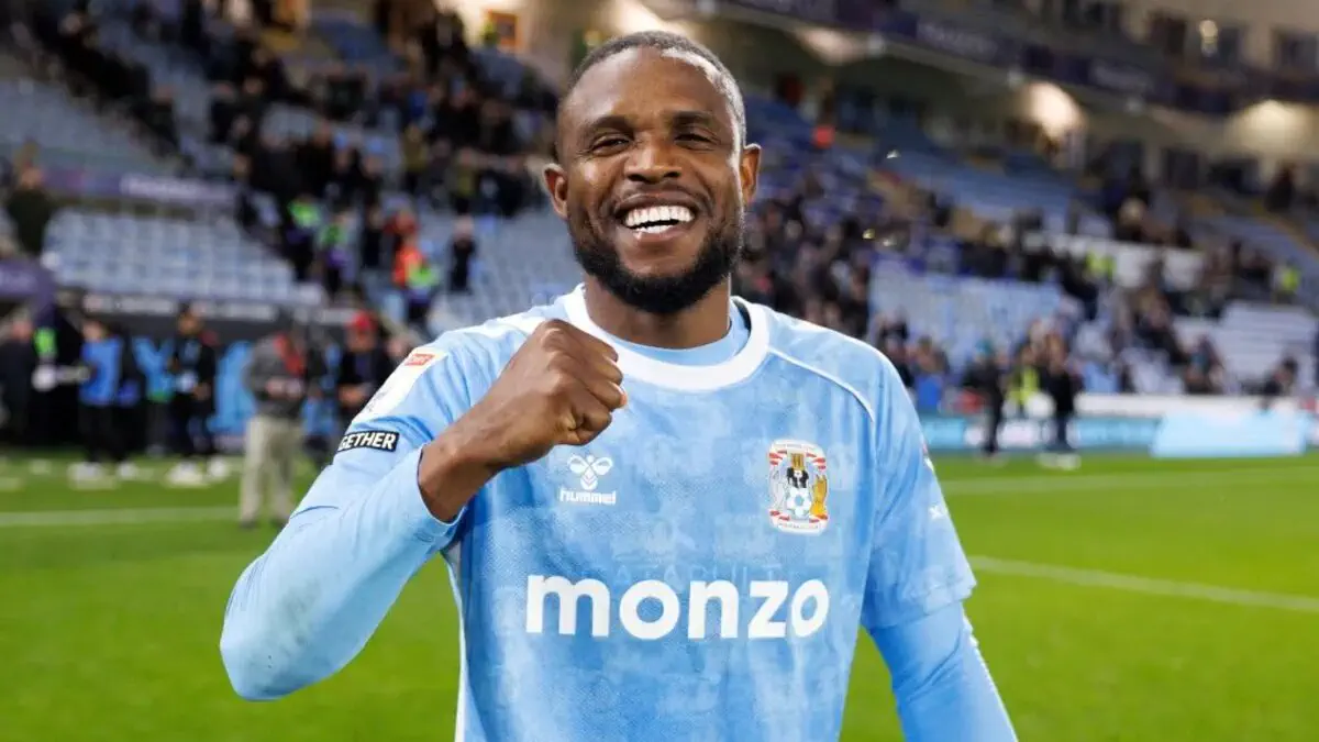 Frank Onyeka in action for Coventry City