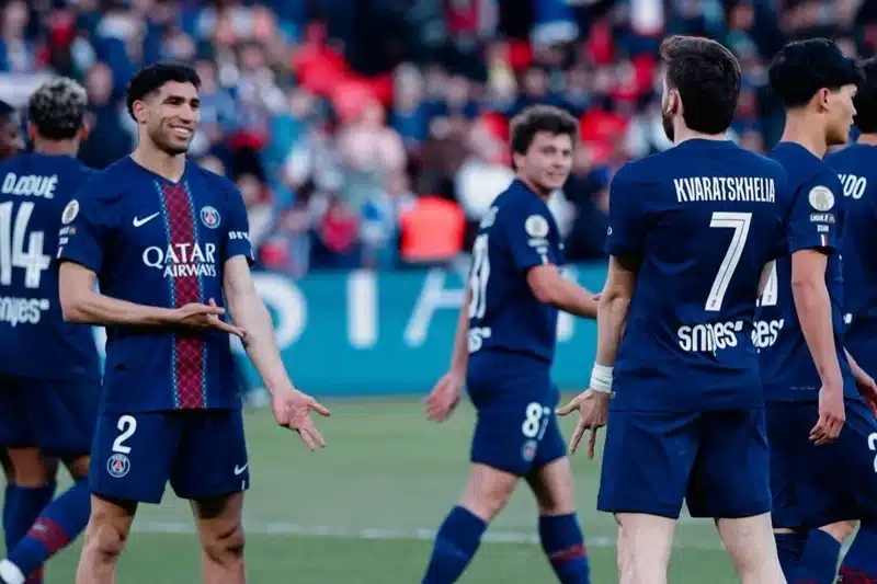 Achraf Hakimi shines in PSG's win over Nantes