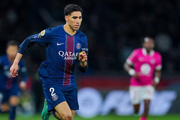 Achraf Hakimi celebrates 200th PSG appearance